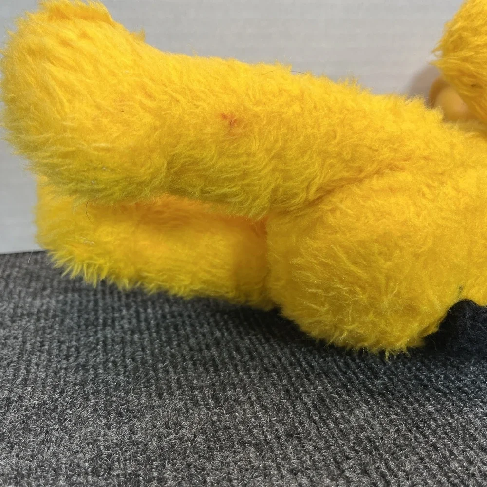 VINTAGE‎ RUBBER FACE PLUSH DOG PLUTO WALT DISNEY LAND TOY W NUTSHELLS 9
